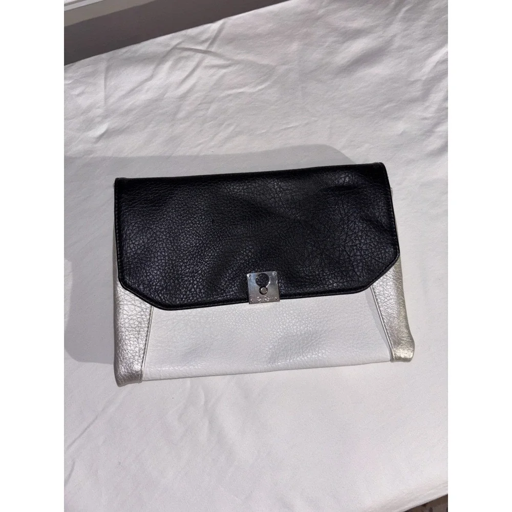 ColorBlock Jessica Simpson‎ Clutch Bag Fold Over Black Silver Snap Closure Chic